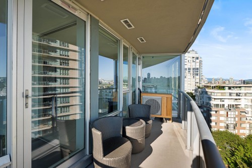 1202-1383 Marinaside Crescent, Vancouver, BC 