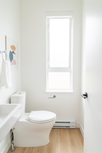 38081 Helm Way, Squamish, BC 