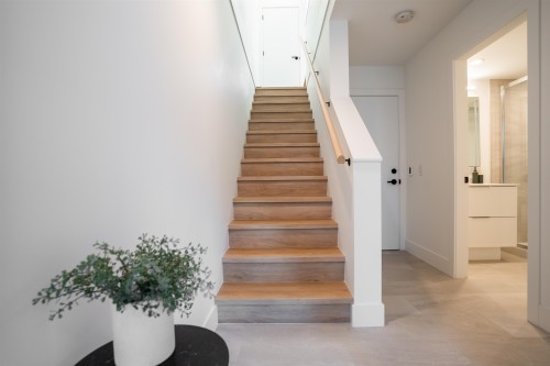 38081 Helm Way, Squamish, BC 