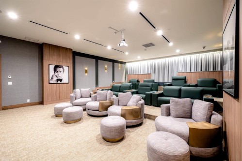 610-4168 Lougheed Highway, Burnaby, BC 