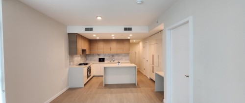 610-4168 Lougheed Highway, Burnaby, BC 