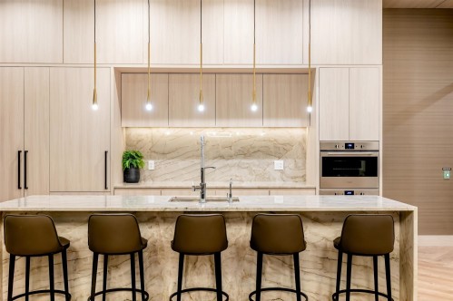 610-4168 Lougheed Highway, Burnaby, BC 