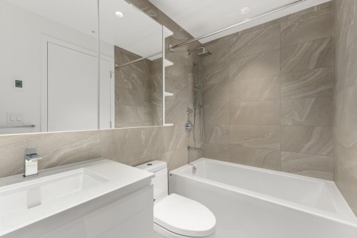 1211-6500 Minoru Boulevard, Richmond, BC 