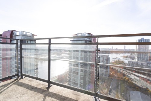 2605-33 Smithe Street, Vancouver, BC 