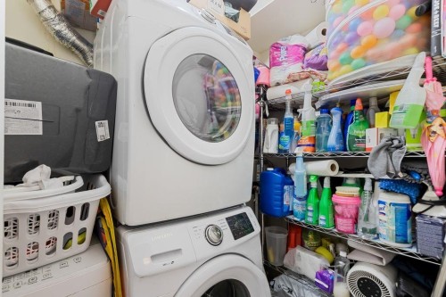 201-38 Leopold Place, New Westminster, BC 