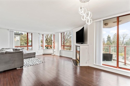 201-38 Leopold Place, New Westminster, BC 