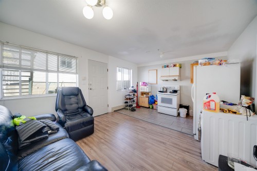 4502 Nanaimo Street, Vancouver, BC 
