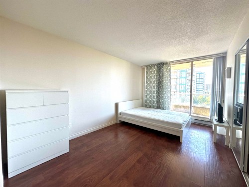 80X-4657 Hazel Street, Burnaby, BC 