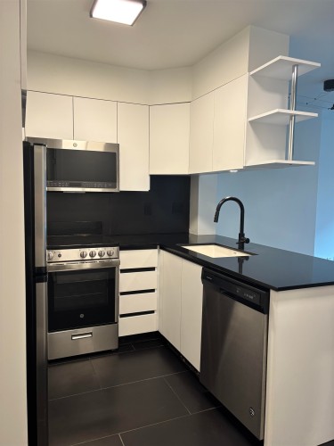 811-1189 Howe Street, Vancouver, BC 