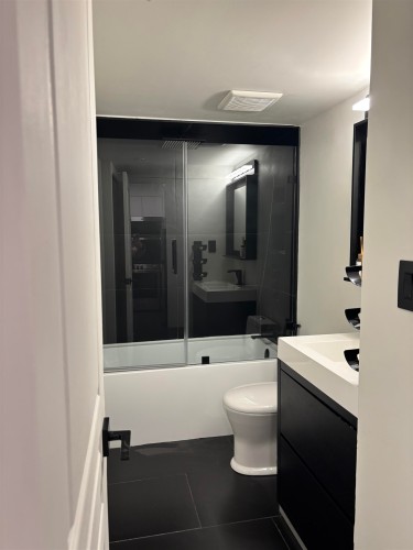 811-1189 Howe Street, Vancouver, BC 