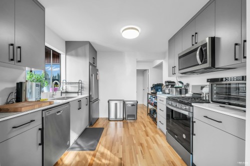 7 Bignall Bay, Port Moody, BC 