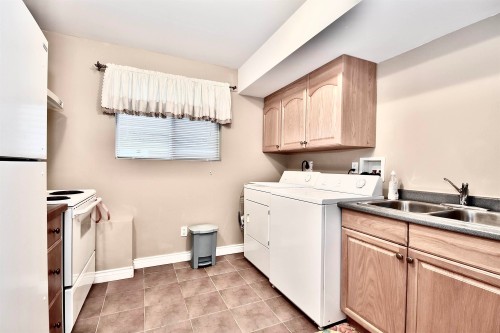 3035 Maplewood Court, Coquitlam, BC 