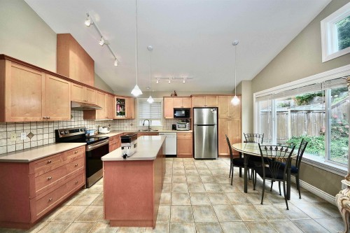 3035 Maplewood Court, Coquitlam, BC 