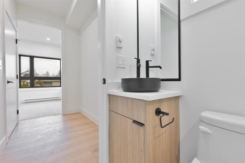 2632 Ward Street, Vancouver, BC 