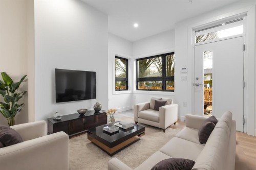 2632 Ward Street, Vancouver, BC 