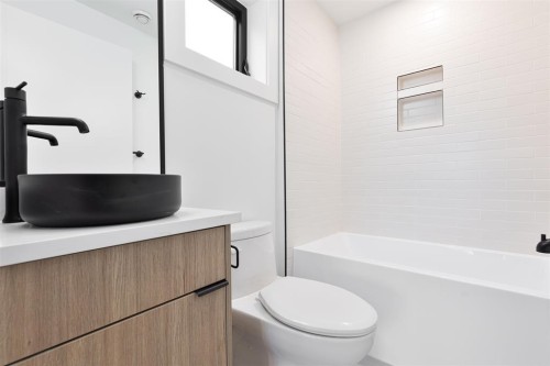 2632 Ward Street, Vancouver, BC 