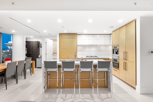 2902-667 Howe Street, Vancouver, BC 