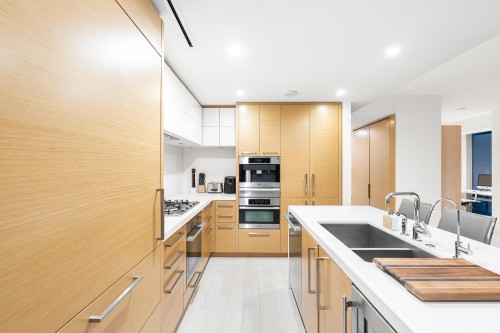 2902-667 Howe Street, Vancouver, BC 