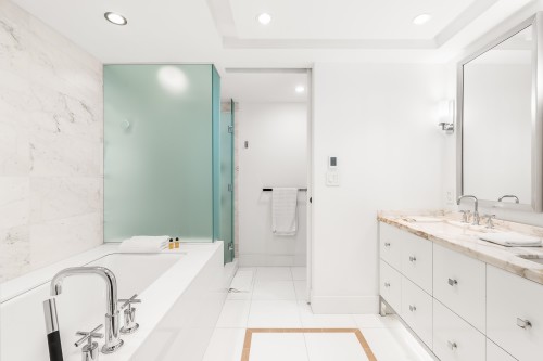 2902-667 Howe Street, Vancouver, BC 