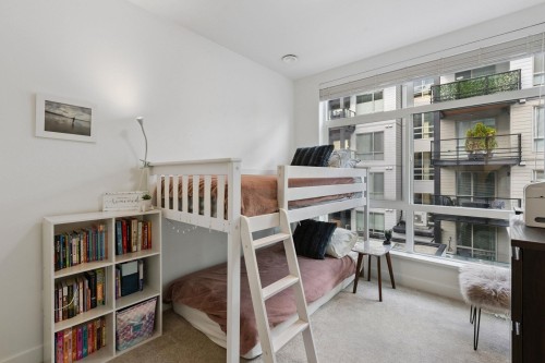 309-128 8Th Street E, North Vancouver, BC 