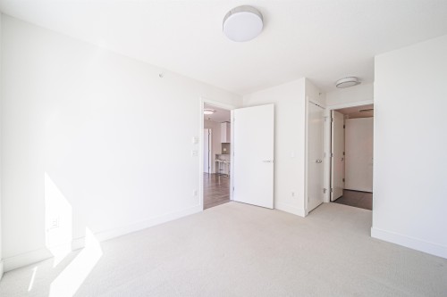 2207-3007 Glen Drive, Coquitlam, BC 