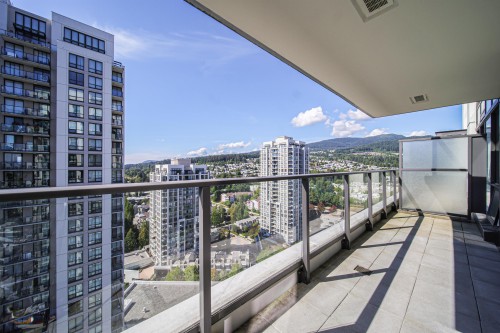 2207-3007 Glen Drive, Coquitlam, BC 