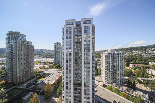 2207-3007 Glen Drive, Coquitlam, BC 