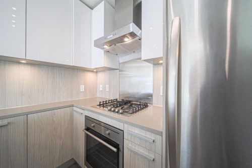 2207-3007 Glen Drive, Coquitlam, BC 