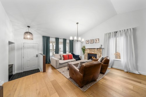 12432 Edge Street, Maple Ridge, BC 