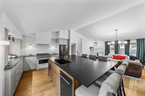 12432 Edge Street, Maple Ridge, BC 