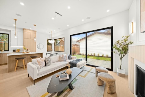 2965 Glen Drive, Vancouver, BC 