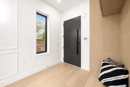 2965 Glen Drive, Vancouver, BC 