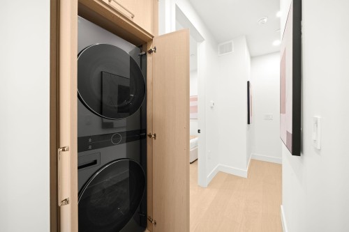 2965 Glen Drive, Vancouver, BC 