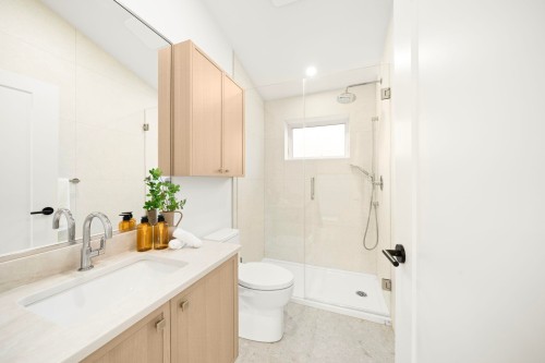 2965 Glen Drive, Vancouver, BC 