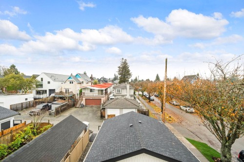 2965 Glen Drive, Vancouver, BC 