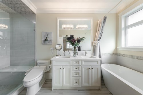 6326 Dawson Street, Burnaby, BC 