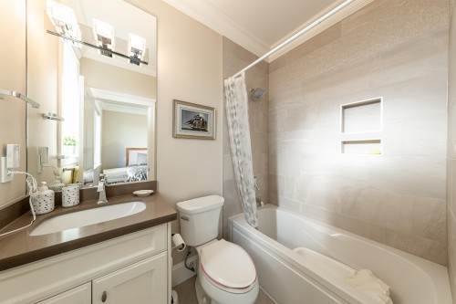 6326 Dawson Street, Burnaby, BC 