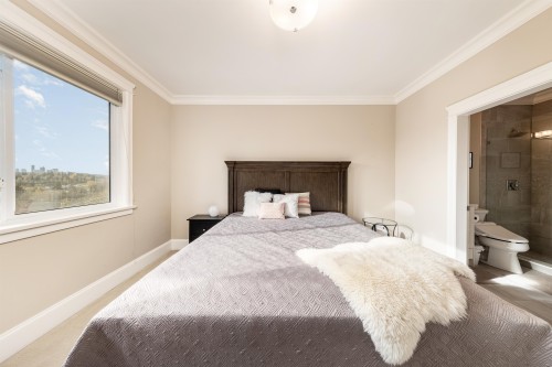 6326 Dawson Street, Burnaby, BC 