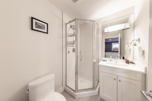 6326 Dawson Street, Burnaby, BC 