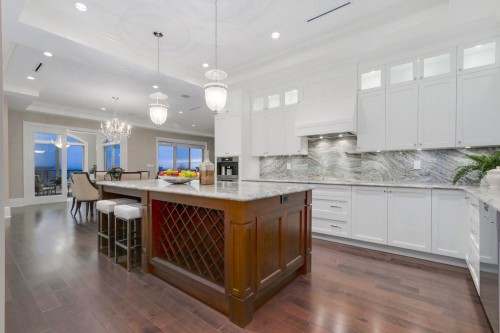 805 King Georges Way, West Vancouver, BC 