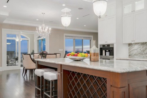 805 King Georges Way, West Vancouver, BC 