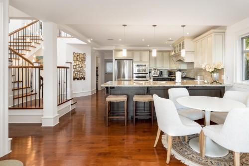 2623 Lawson Avenue, West Vancouver, BC 