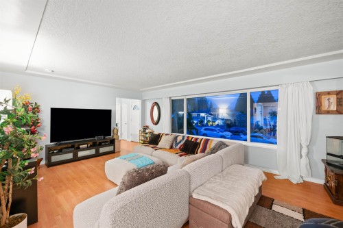 3949 Sefton Street, Port Coquitlam, BC 