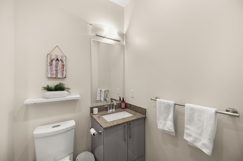 66 1St Avenue W, Vancouver, BC 