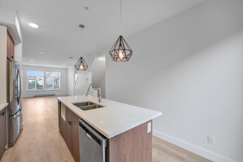 22-24108 104 Avenue, Maple Ridge, BC 