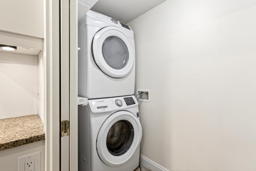 213-220 Newport Drive, Port Moody, BC 