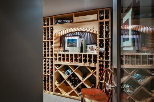 3669 Edgemont Boulevard, North Vancouver, BC 