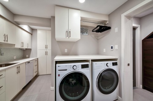 3669 Edgemont Boulevard, North Vancouver, BC 