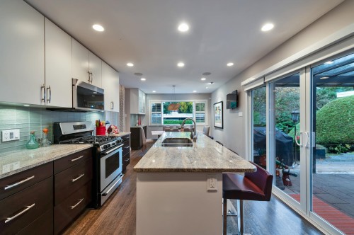 3669 Edgemont Boulevard, North Vancouver, BC 
