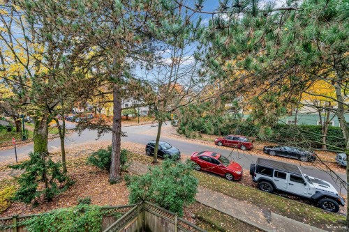 309-825 7Th Avenue E, Vancouver, BC 